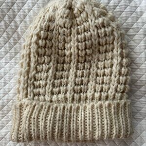 H&M Chunky Knit Cream Beanie
